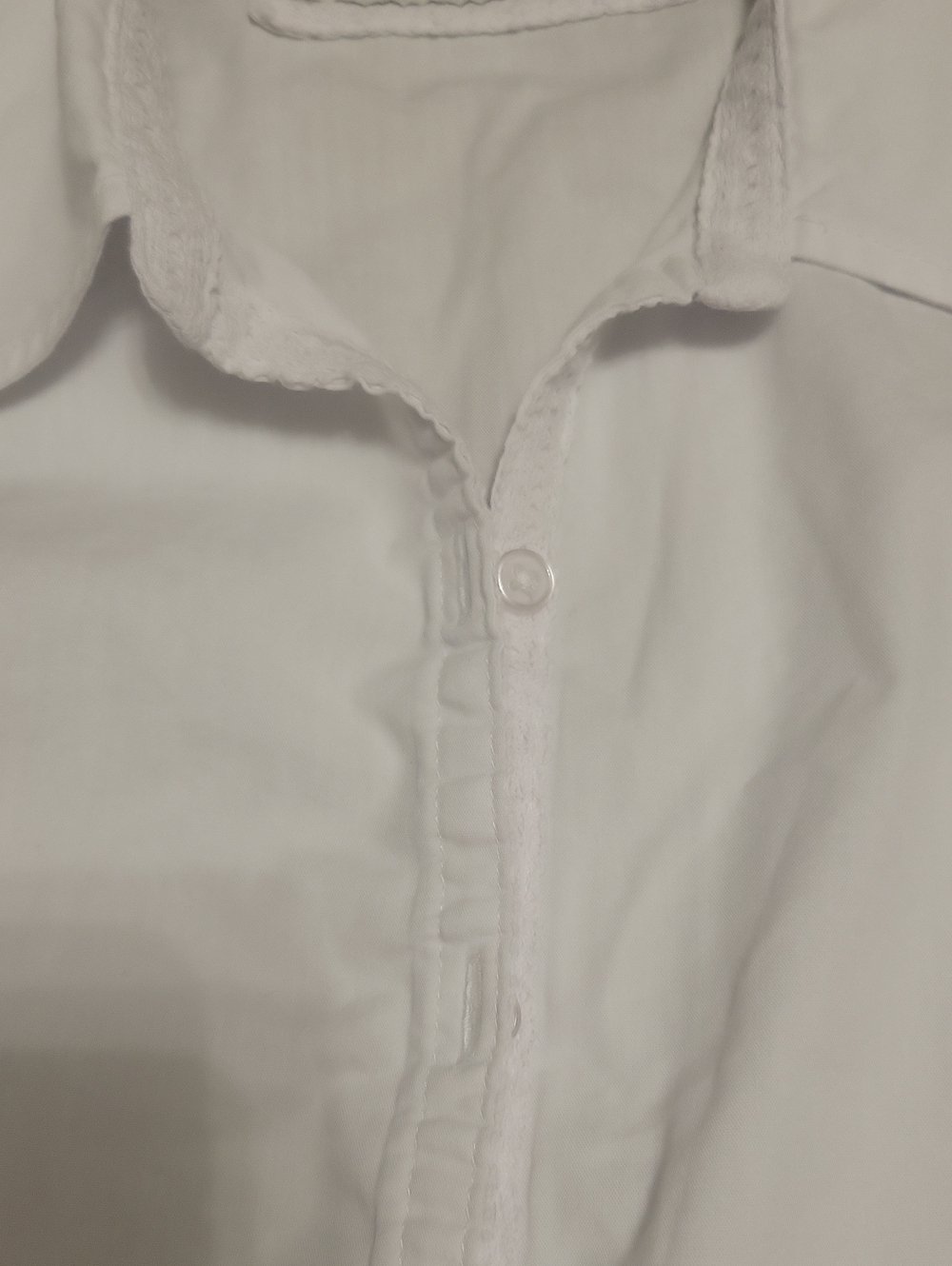 Hollister White Short Sleeve Button Blouse - Picture 3 of 4
